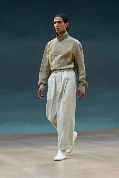 Look 47